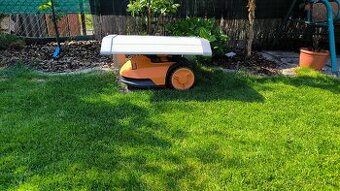 Predám robotickú kosačku worx landroid s garážou.