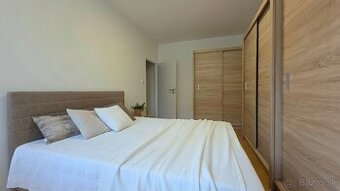 ⌂ Ponúkame na prenájom 2-izbový byt /56 m2- Staré sídlisko P