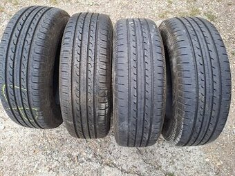 Letné Goodyear EfficientGrip 215/65/16 98H