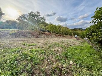 SLNEČNÝ STAVEBNÝ POZEMOK V DOLNEJ MARIKOVEJ -