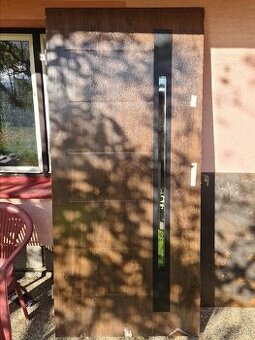 Vchodové dvere vonkajšie, pravé 90cm