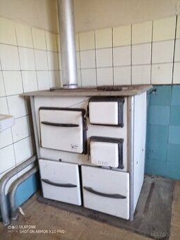 Predám sporak-piecku na drevo