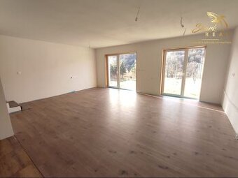 Byt v novostavbe so záhradou neďaleko tajchu Nová Baňa