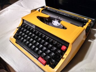 Pisaci stroje -PRESTIGE kufrikovy-Madein Japan.