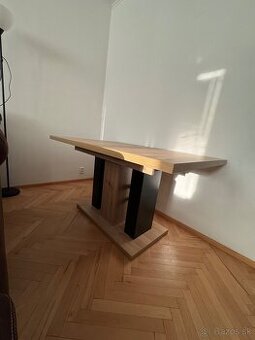 Jedálenský stôl - rozťahovací