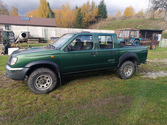 Nissan Double Cab 2.5TD Navara