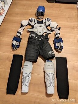 HOKEJOVÁ VÝSTROJ SENIOR