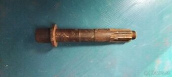 Zetor 25  hriadeľ šnekového kola