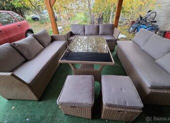 Záhradný nabytok na terasu.