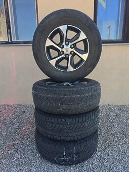 R17 hliníkové disky Toyota s pneu