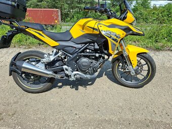 Benelli TRK 251