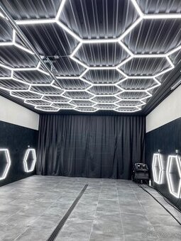 ODSTÚPENIE ZABEHNUTÉHO DETAILINGOVÉHO ŠTÚDIA & AUTOUMYVÁRŇE