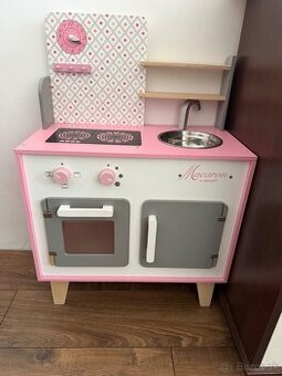 Detská kuchynka a hračky