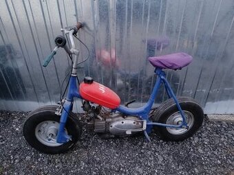 Mini stadion S11 s motorom Jawa 05