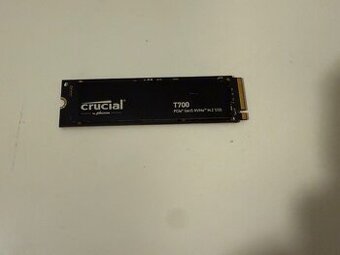 Crucial T700 4TB PCIe Gen5 NVMe M.2 SSD Disk