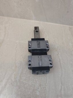 Lineárne vedenia vozíky