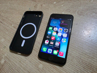 Iphone Se2020 v super stave plnefunkcny s nabijacim kablom b