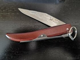 Okapi afrických zatváracích nož