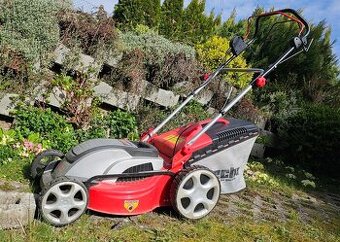 Kosačka Hecht s pojazdom