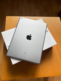 Predám iPad 6 generácie (32gb) + Apple pencil