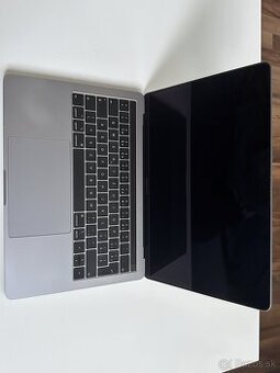 MacBook Pro 2018, 13 - inch, 256 GB