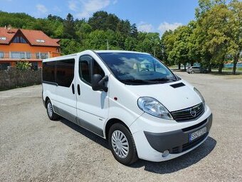 Opel vivaro 9 miestne
