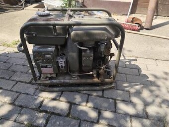 Predám vojenskú elektrocentrály 1.1 kw