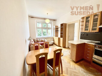 VYMEŇ SUSEDA - 2 IZB. PRIESTRANNÝ BYT S BALKÓNOM V CENTRE B