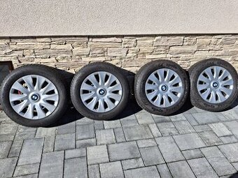 Predam zimné pneunatiky 225/60 R16 na plech. diskoch