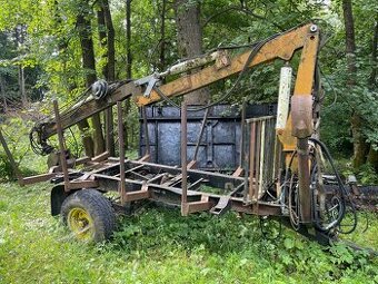 Vyvozka vyklapacia vlecka