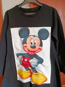 Dámske dlhé asymetrické čierne šaty s Mickeym