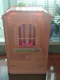 Barbie ružový domček