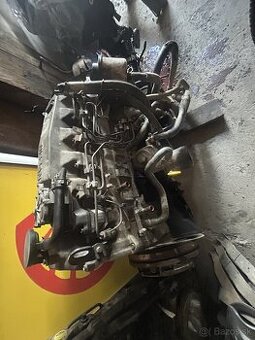Y61 motor 2.8td ND