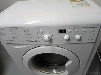 Pračka Indesit
