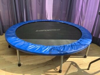 Trampolína