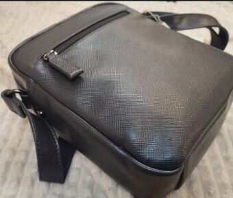 Crossbody taška