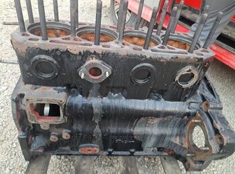 PREDAM BLOK MOTORA TRAKTOR ZETOR,CRYSTAL VRTANIE 110
