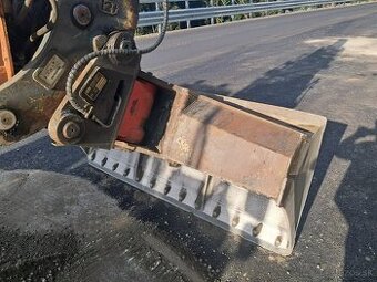 Predám naklápaciu svahovaciu ližicu 200cm