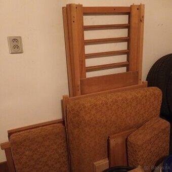 Darujem detskú postieľku.