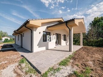 Skolaudovaný RD v tichej časti- Nitra, Lužianky /novostavba/