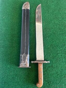 Tesák Rakúsko Uhorsko