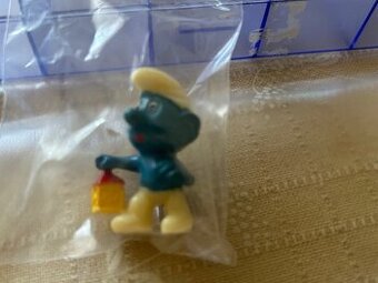 Ponúkam na predaj vzácnu postavičku z kinderka