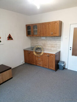 Prenájom zaujímavej garsónky na Chrenovej