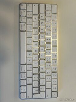 Apple Magic Keyboard 2024 -SK