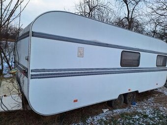 Predám starší obytný prives