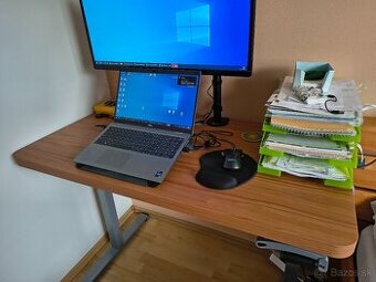 Predám kvalitnú stolový dosku - čerešňa, zaoblené rohy