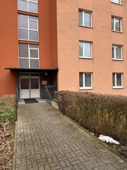 Predám 3-izbový byt – Trenčín, Juh (Šafárikova ulica)