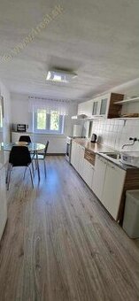 Prenájom 2,5 izbový byt, Podlavice, Banská Bysyrica.