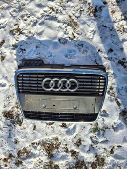 Predám Predná Maska Audi a4 avant B7 2007 3.0 TDI