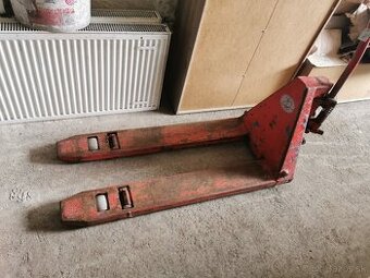 Paletový vozík paleťák